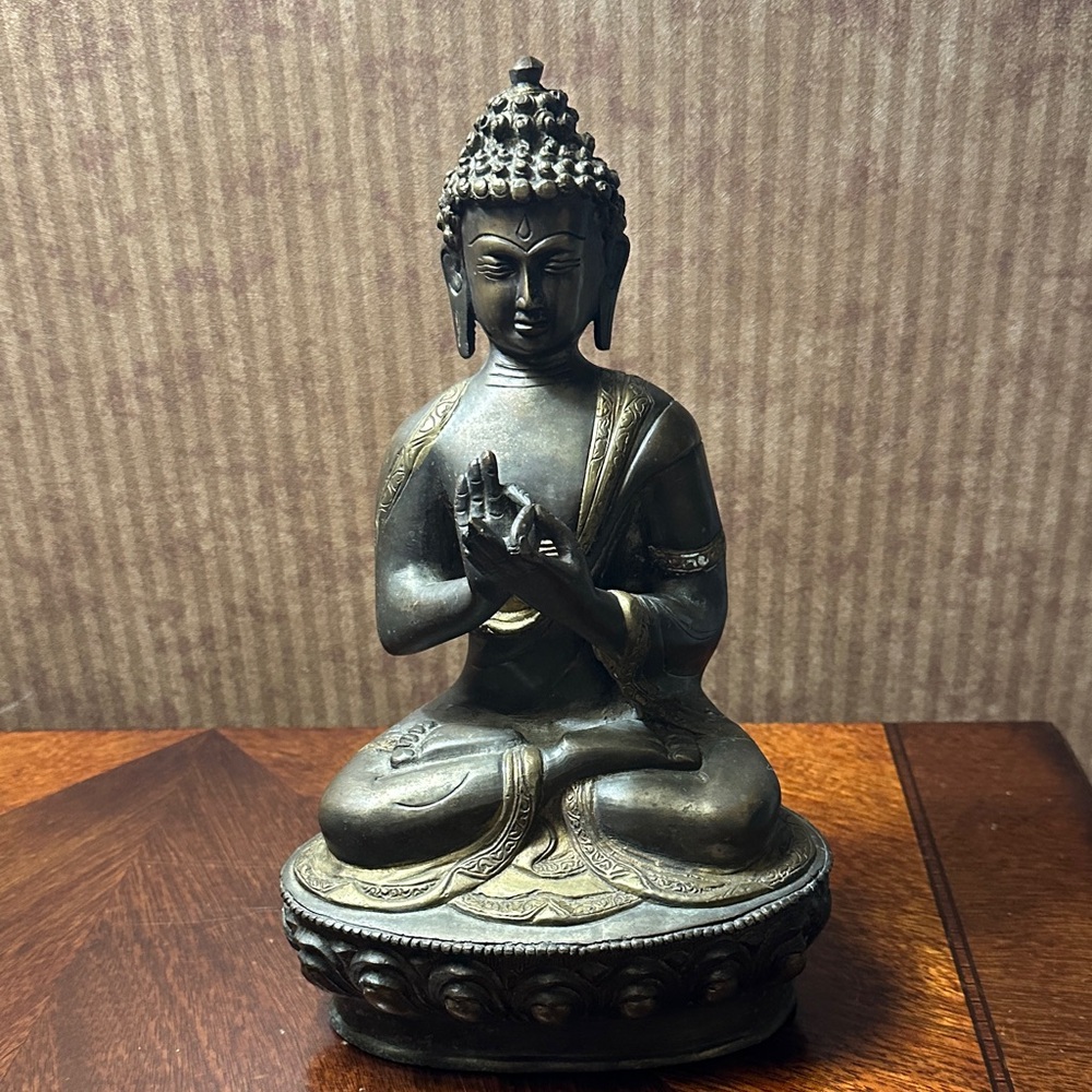 Bronze Buddha Statue 8lbs